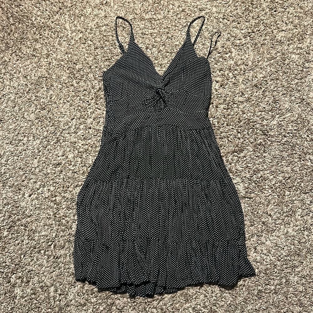 Flowy dress with cutout‼️